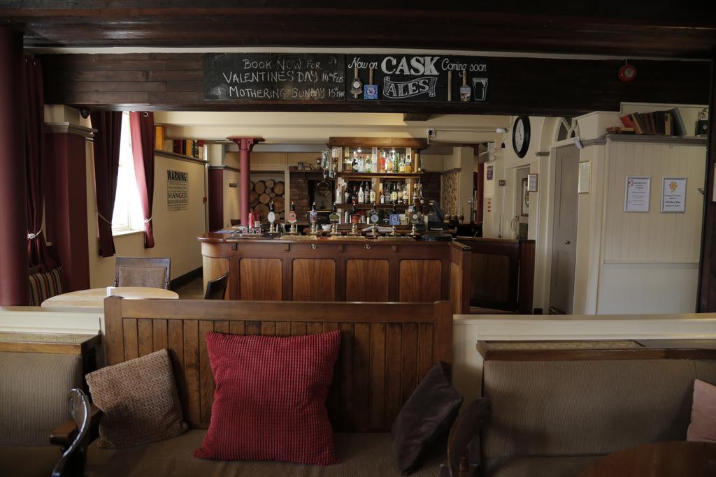 Hanmer Arms Buitenkant foto